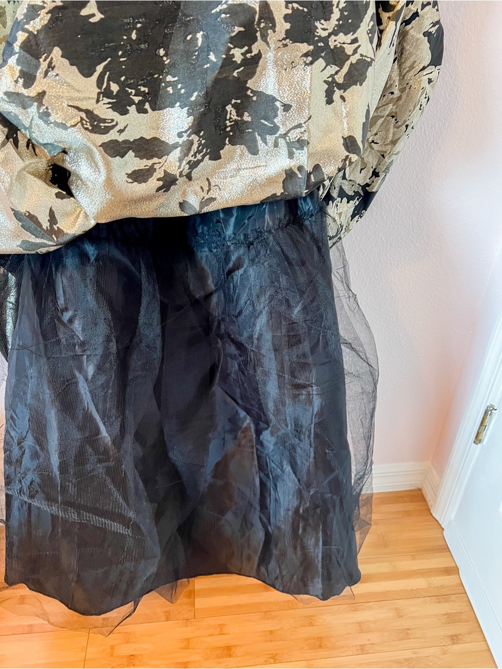 Eliza J Size 8 Black & Gold Metallic Floral Off-Shoulder Formal Dress w/ Pockets - Picture 8 of 10